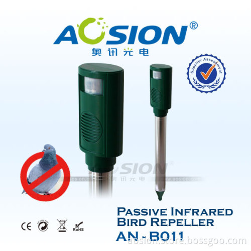 Outside Garden Multifuntional Pest/ Animal Repellent